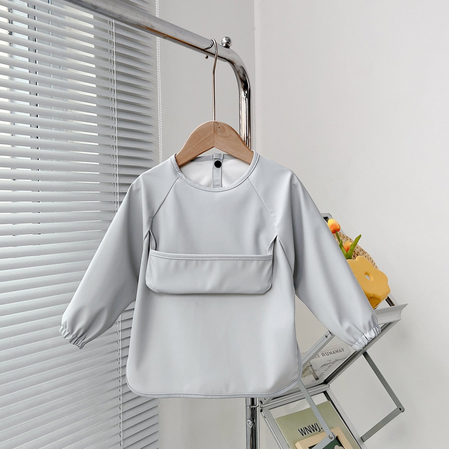 Waterproof Baby Bib with Sleeves – PU Feeding Bib with Crumb Catcher Pocket